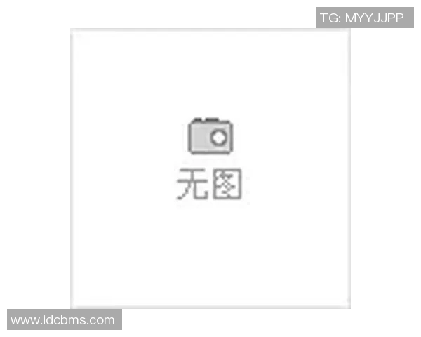 探索外国足球鞋网的独特魅力与专业推荐，助你提升球场表现与时尚风格